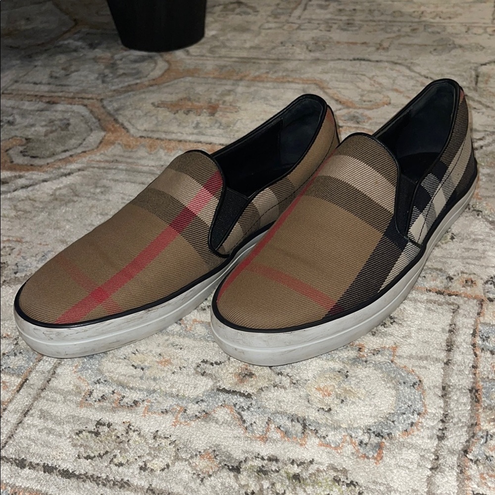 Burberry women’s Brown Checkered Slip-On Shoes - Picture 2 of 4